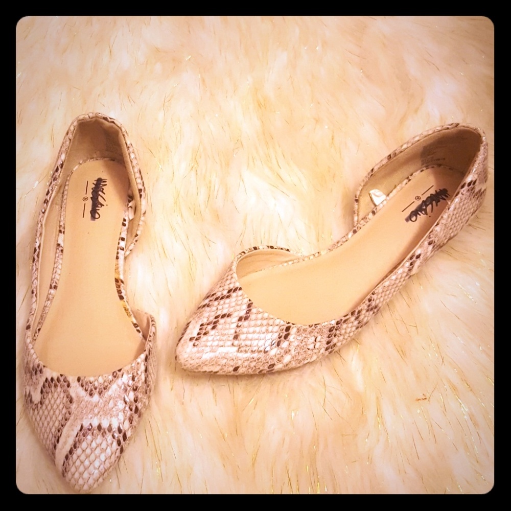 Mossimo Snake embossed d'orsay flats